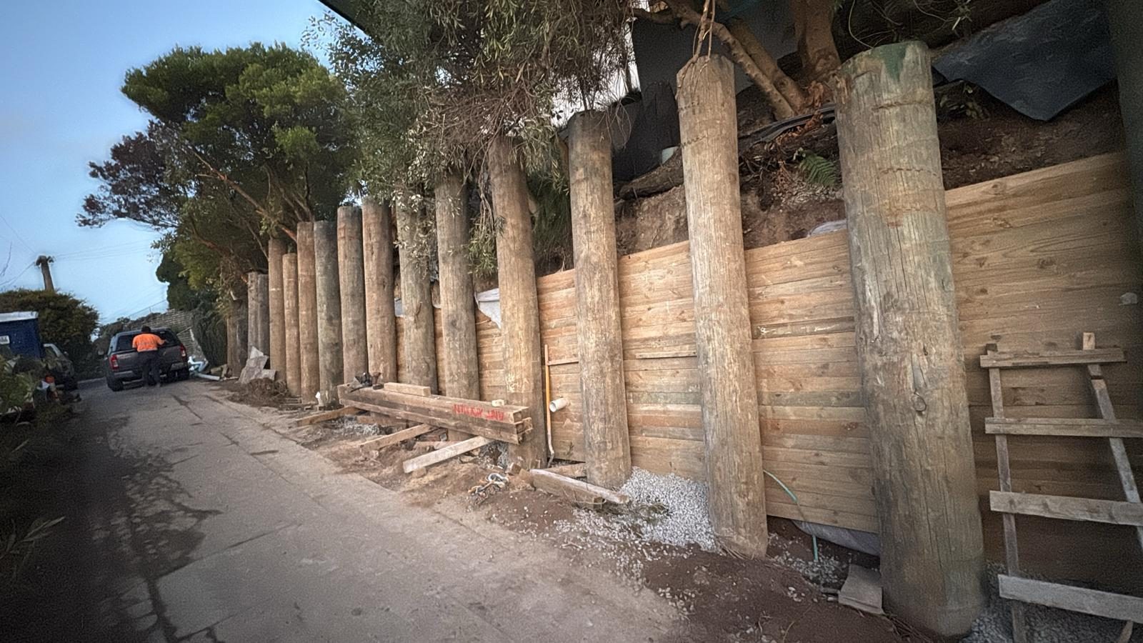 Wall construction. 103 Richmond Hill